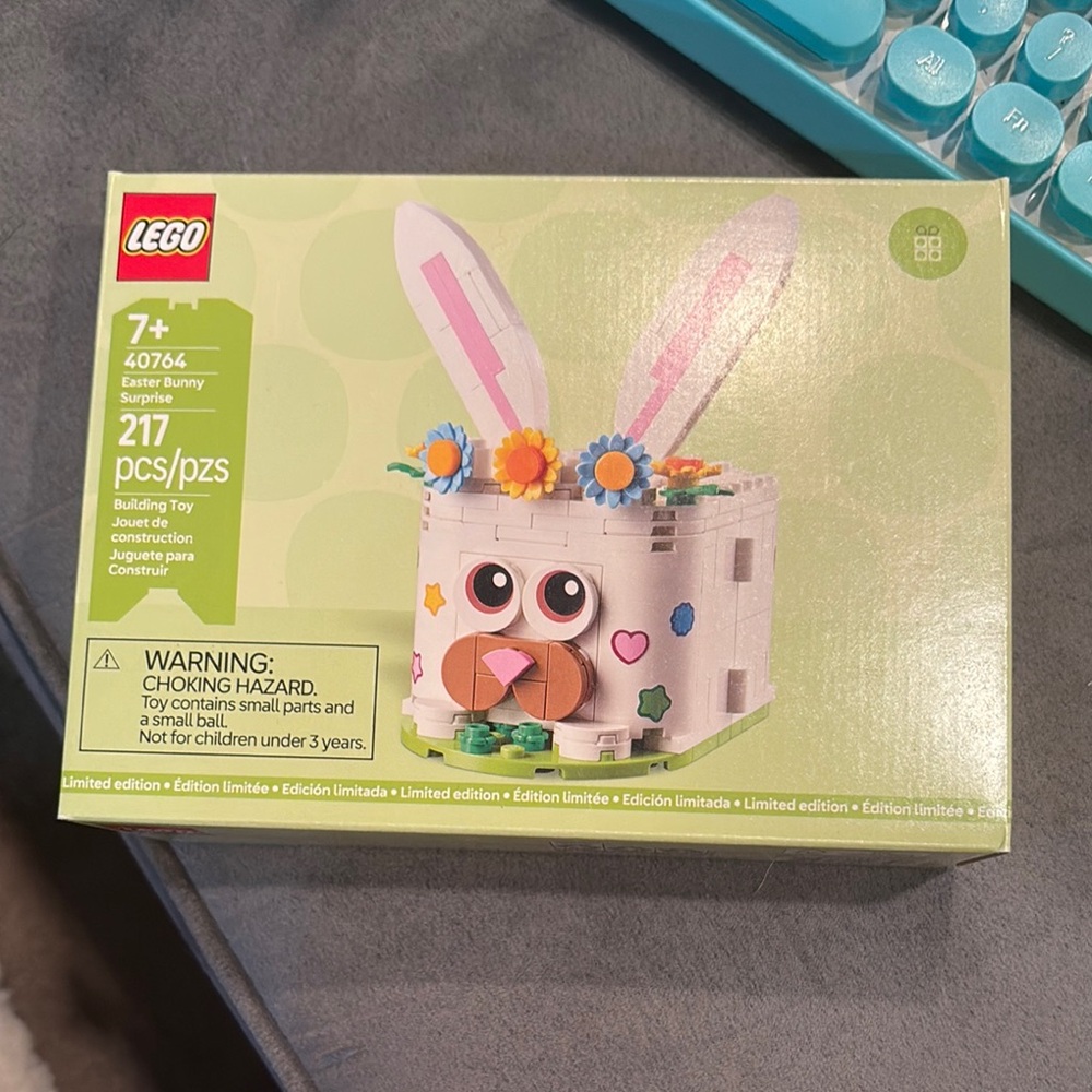 Lego White and Pink Bunny Desk Holder Building Set